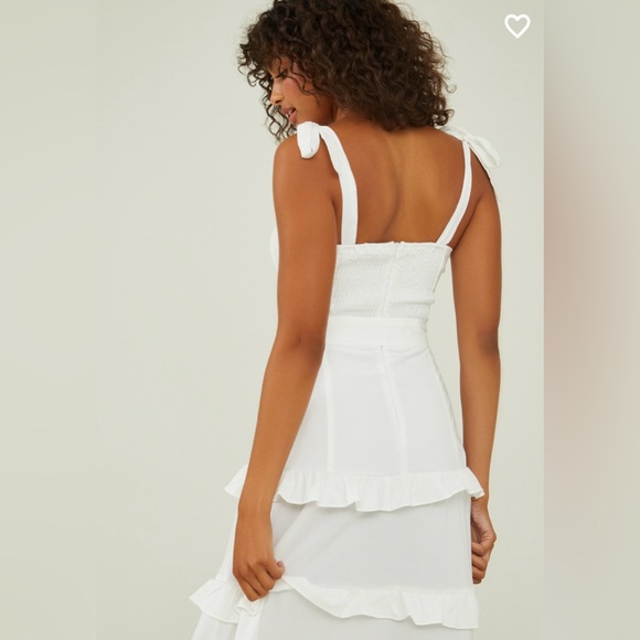 NWT Altar’d State Naomi Ruffle Maxi Dress White Large - Picture 3 of 7